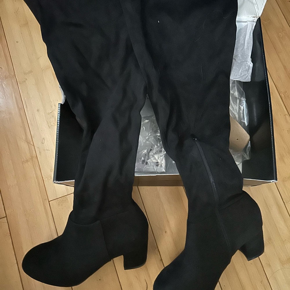 Torrid Stretch Over The Knee Heeled Boot - Faux Suede Black (WW) Size: 6.5